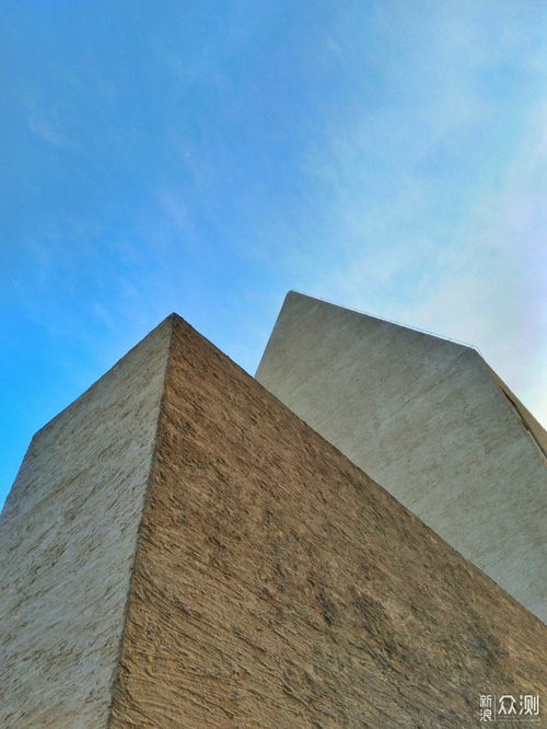 北京文艺新地标 探访创作新星，不止有798